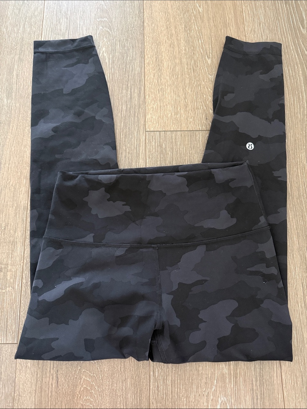 Lululemon wunder Camo Train Legging